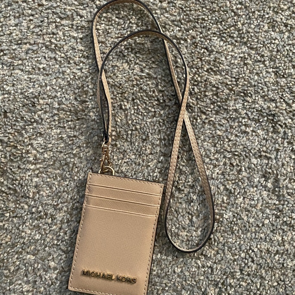 Michael Kors Necklace Wallet - Picture 1 of 2